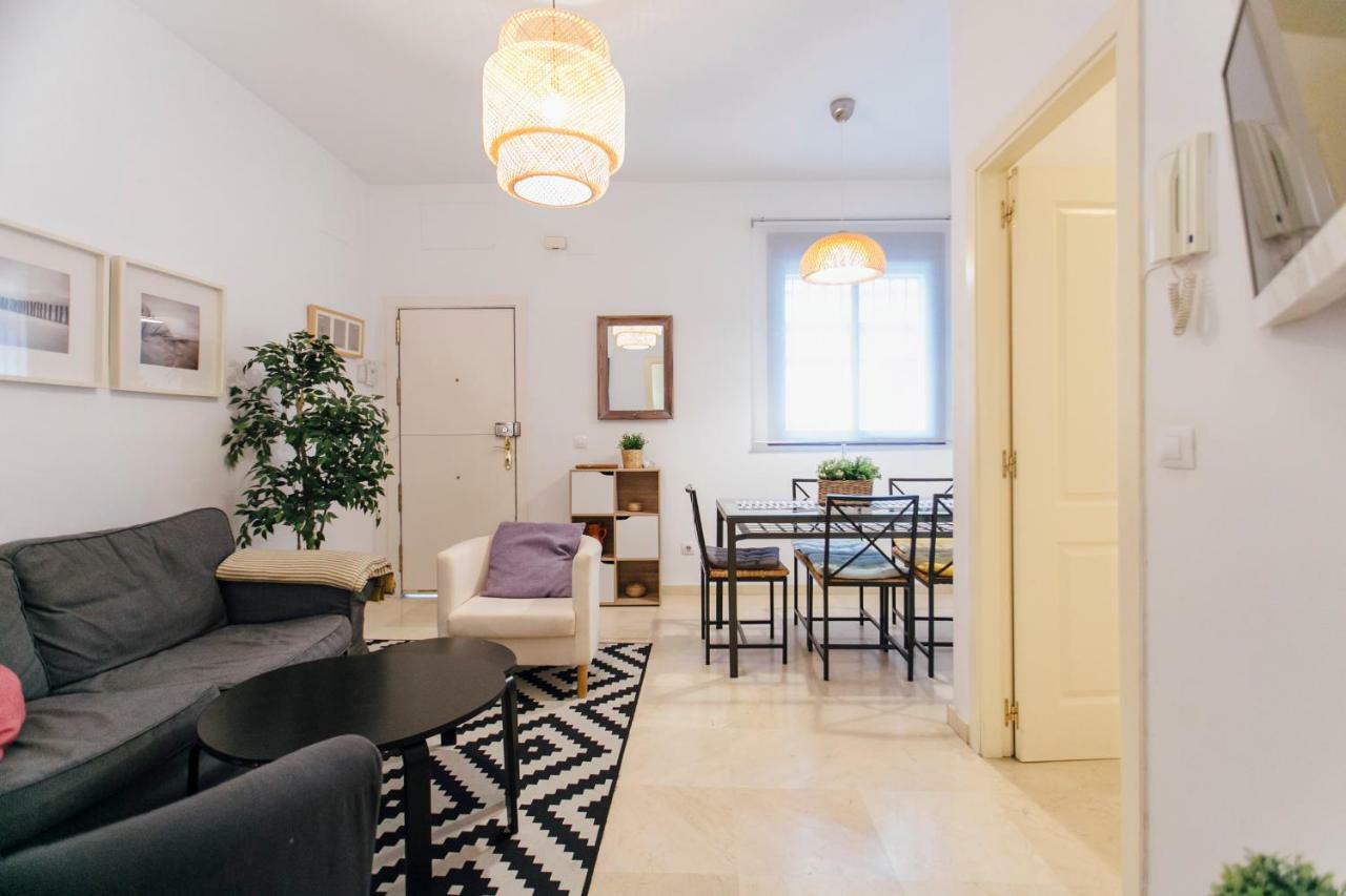 Apartamento Castilla เซบีญา ภายนอก รูปภาพ