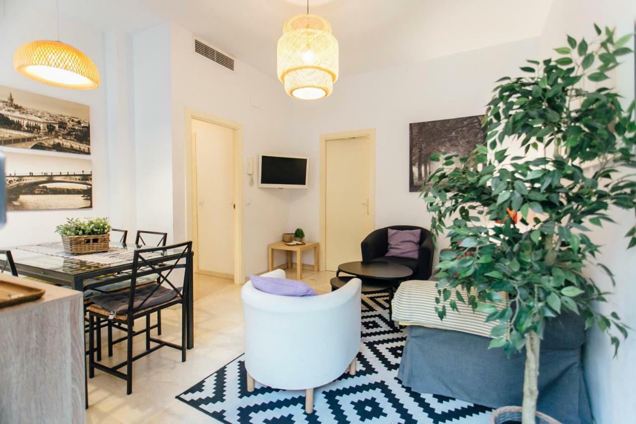 Apartamento Castilla เซบีญา ภายนอก รูปภาพ